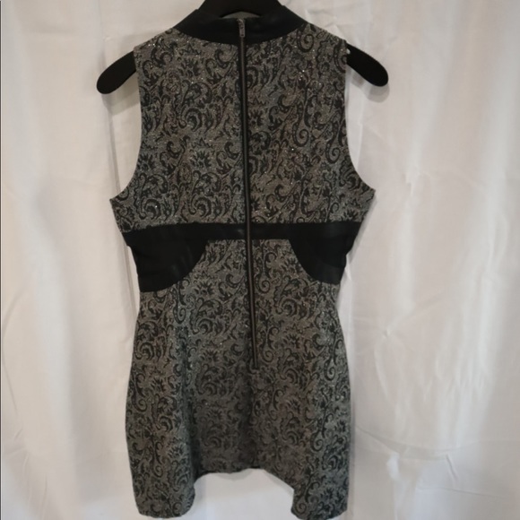 BCBGENERATION Grey and Black Dress - Picture 6 of 6